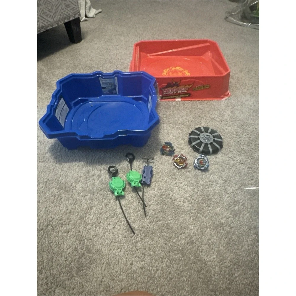 🔥🔥🔥 Beyblade Burst Turbo Slingshock Stadium Beyblade Burst Rise Hasbro LOT